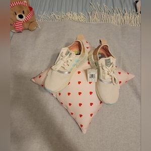 NWT Adidas Nmd R1 Size 5 1/2 Women's Star Wars Mandalorian The Child Gz2758